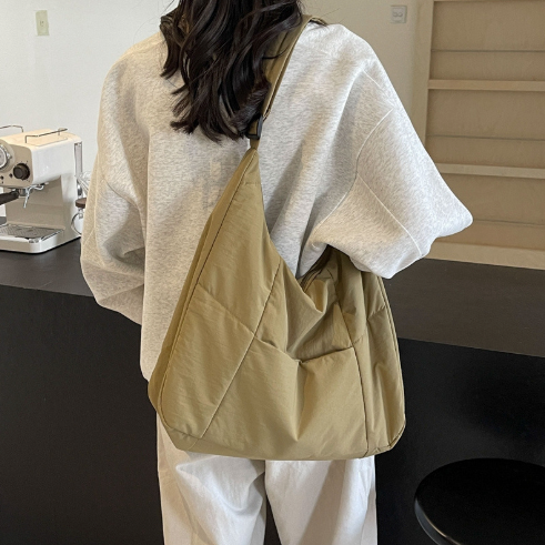 TERRA DI SIENA | BANDOLERA DE NYLON IMPERMEABLE